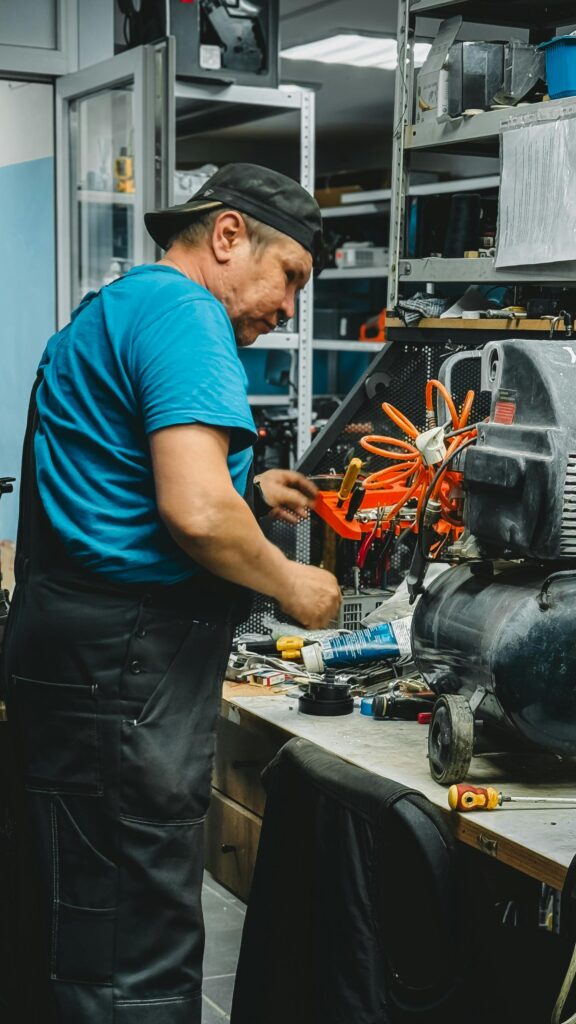 A technician repair the 3D printer.